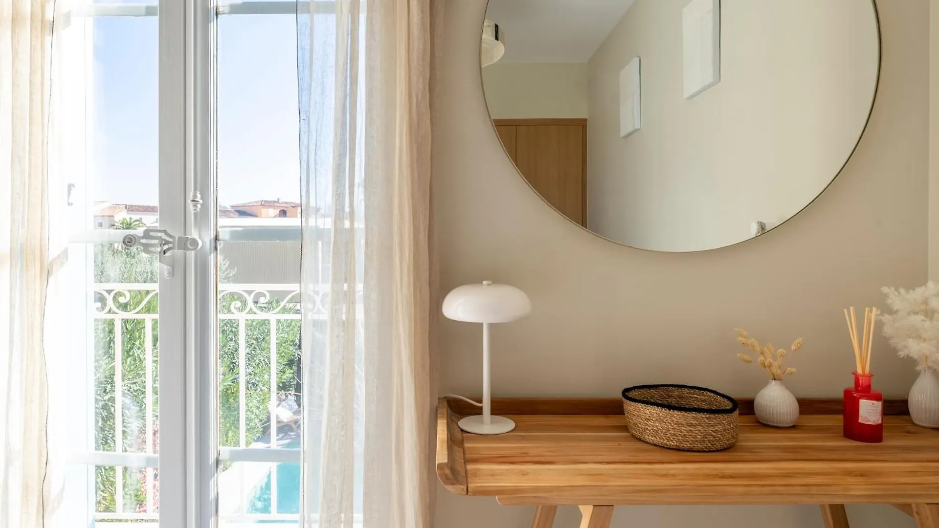 Maison Avec Piscine Et Amarrage Grimaud France